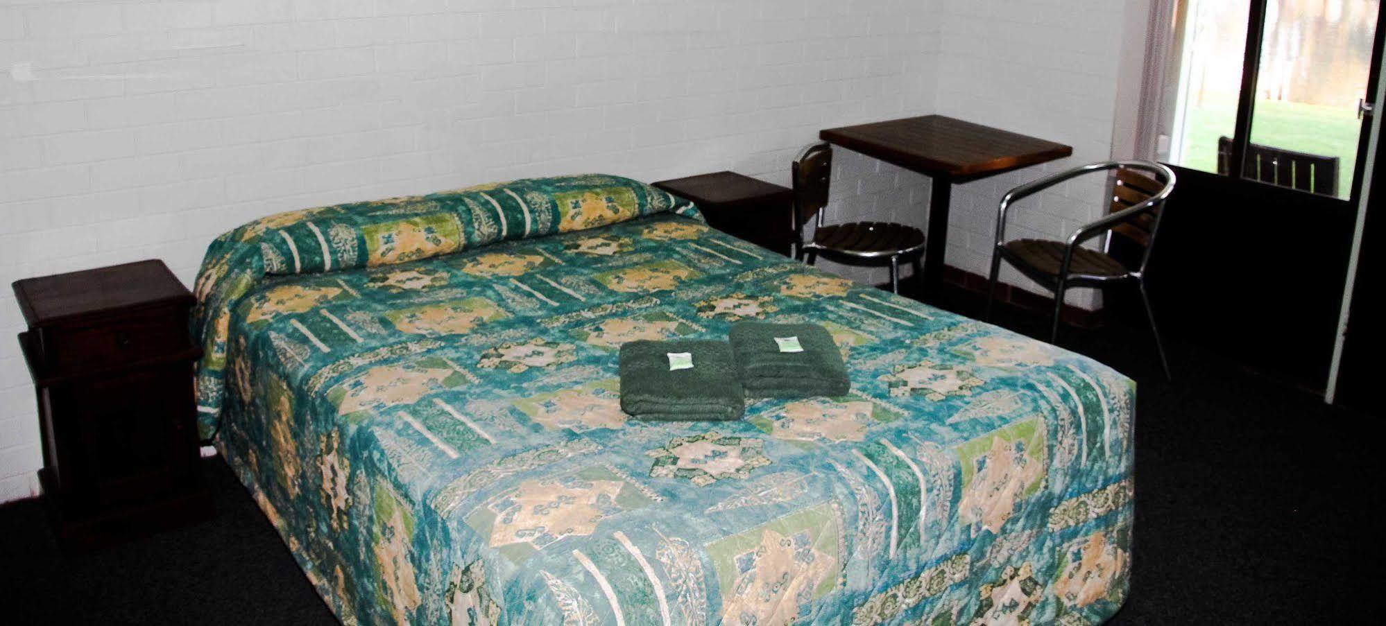 Ravenswood Hotel Extérieur photo